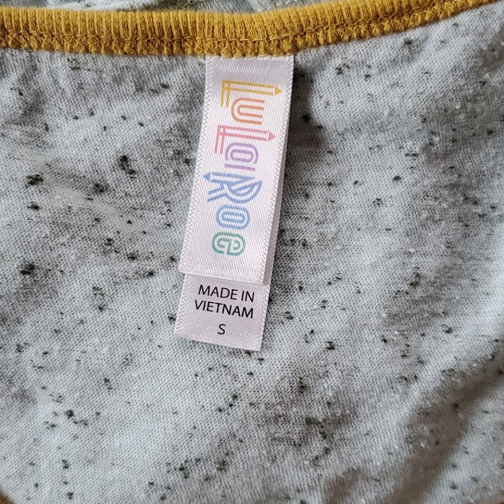 Lularoe - Picture 2 of 5